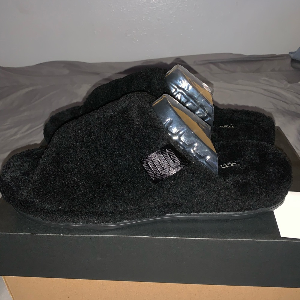 UGG slides men